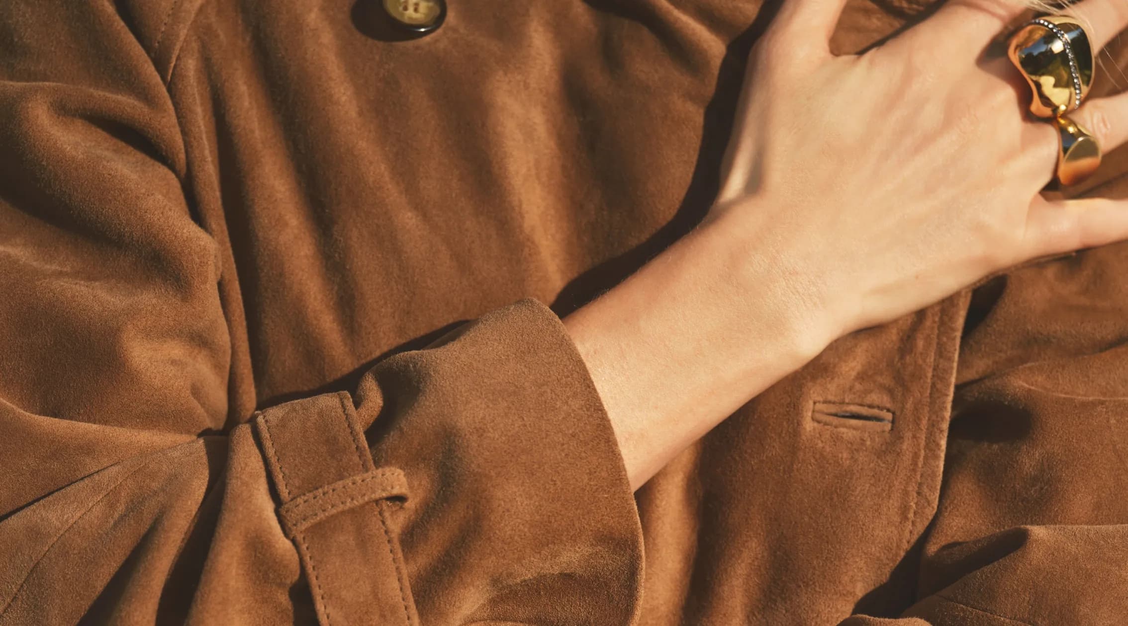 Фактуры осени. Замша в Gerard Darel